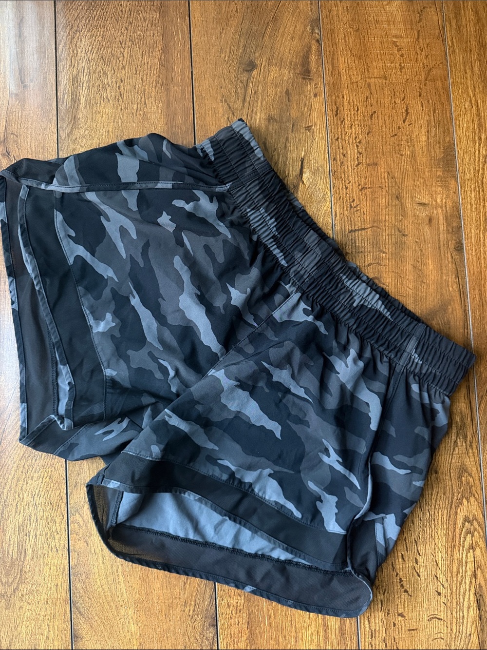 Athleta Women's Black & Gray Camo Running Shorts